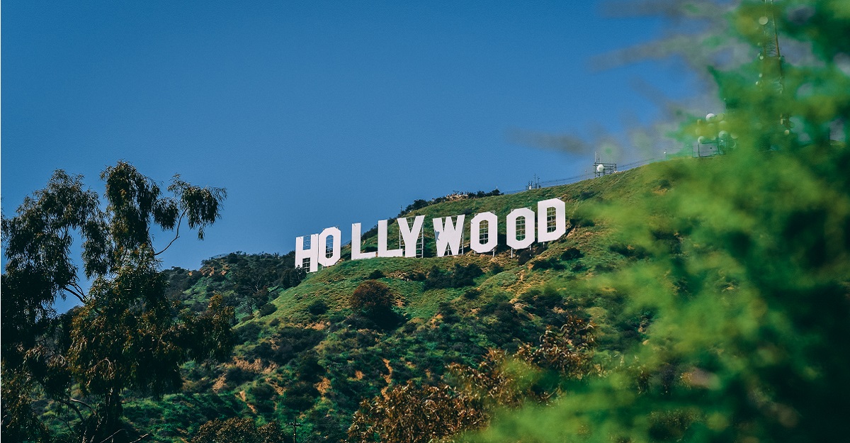 Hollywood-Sign-Celebrities-with-Mental-Health-Issues-and-What-We-Can-Learn-From-Them-iMind-Mental-Health-Solutions